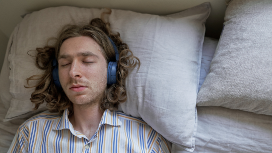  New research reveals the impact parents can have on young people’s sleep quality 