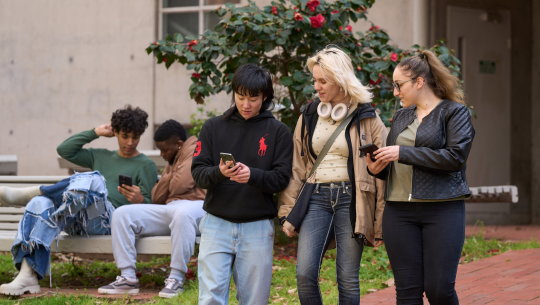  #chatsafe for Communities: Navigating online conversations about suicide with young people 