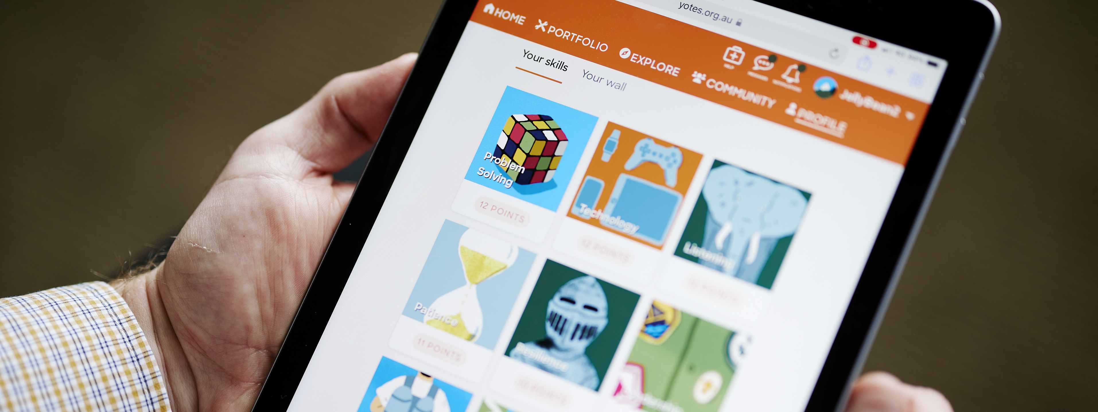 Pioneering online program launches in schools to help students reach career goals